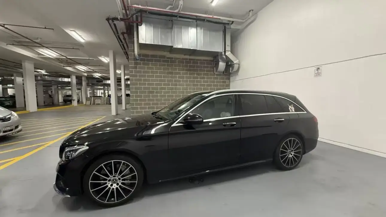 悉尼的梅赛德斯-奔驰汽车