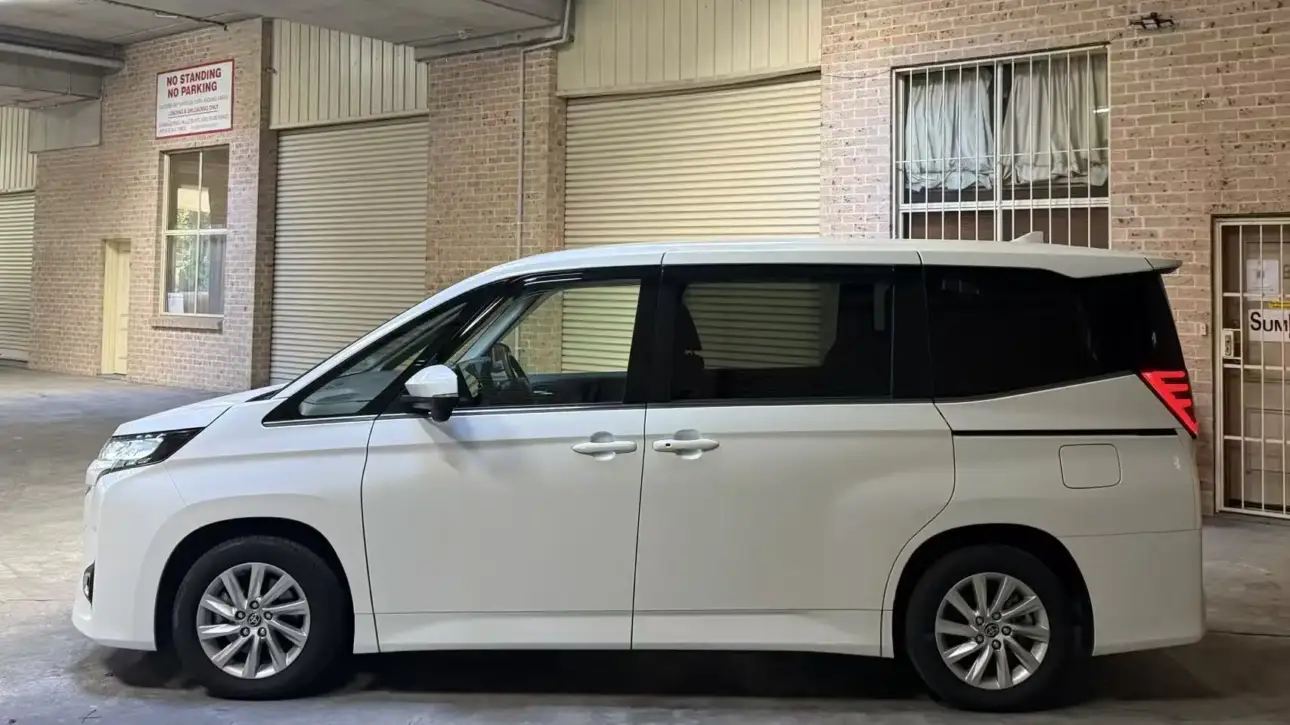 二手丰田混合动力车出售